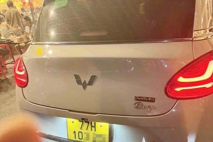  Phương tiện liên quan vụ du khách phản ánh bị tài xế "chặt chém" vào đêm 30-8. Ảnh: ĐVCC 
