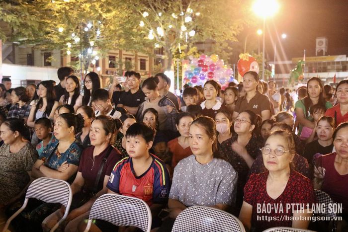 Chương trình thu hút đông đảo Nhân dân theo dõi, cổ vũ