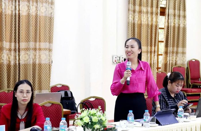 Các đại biểu thảo luận tại hội thảo.