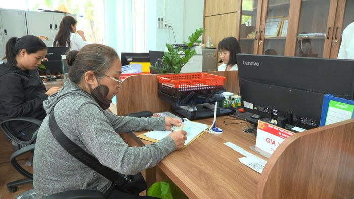 Quy trình liên quan đến thu phí, lệ phí và thực hiện nghĩa vụ tài chính được cải tiến tạo thuận lợi cho người dân, doanh nghiệp
