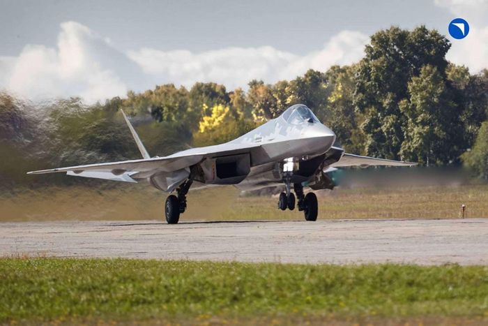 Tiêm kích Su-57 thuộc lô mới được bàn giao cho Lực lượng Hàng không vũ trụ Nga. Ảnh: UAC
