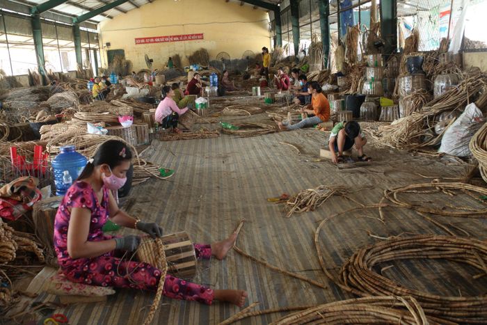 Các doanh nghiệp đẩy mạnh phát triển tiểu thủ công nghiệp trên địa bàn xã Đạ Tẻh