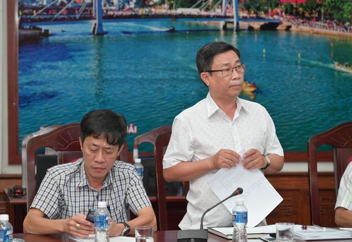 Phó Giám đốc phụ trách Chi nhánh Trung tâm Phát triển quỹ đất số 1 Cao Xuân Thành có ý kiến tại cuộc họp
