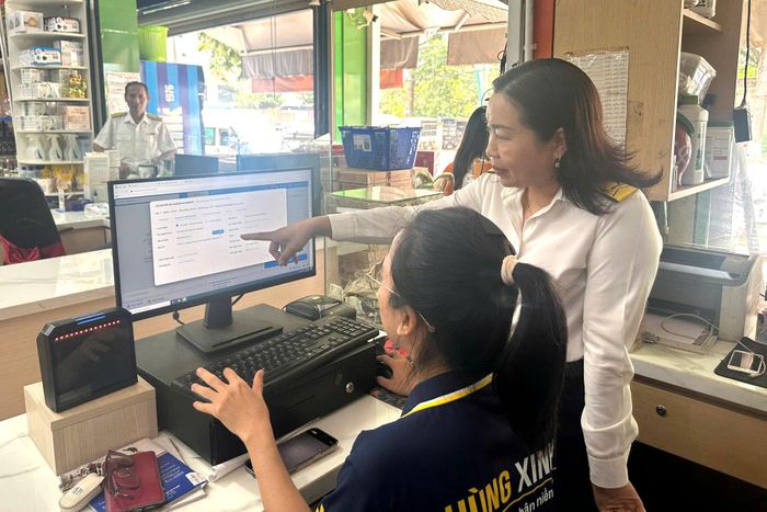 Thuế cơ sở 3 (Thuế tỉnh Lâm Đồng) hướng dẫn thủ tục thuế cho các hộ kinh doanh trên địa bàn