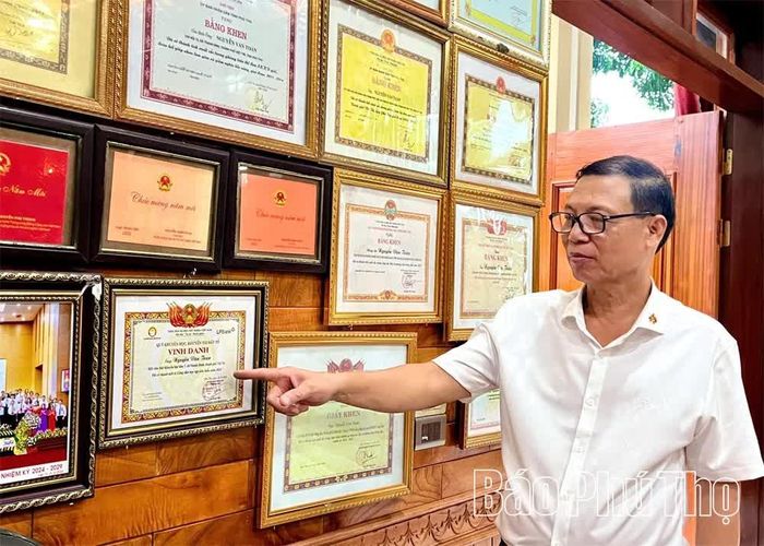 Chủ nhiệm CLB Nông dân triệu phú xã Hy Cương Nguyễn Văn Toàn.