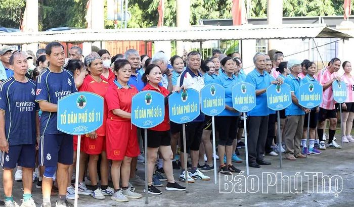 Các đội bóng dự khai mạc giải.