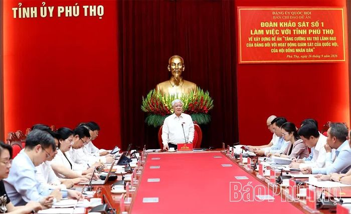 Quang cảnh buổi làm việc.