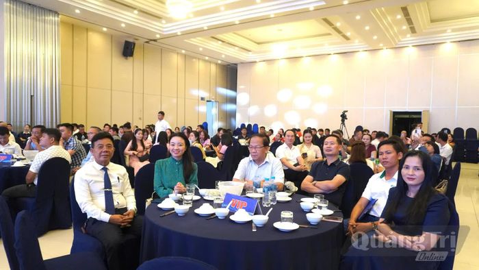 Đại biểu tham dự buổi Gala tổng kết - Ảnh: H.T