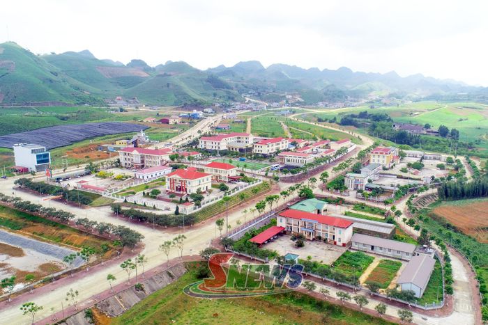 Khu trung tâm hành chính xã Vân Hồ.