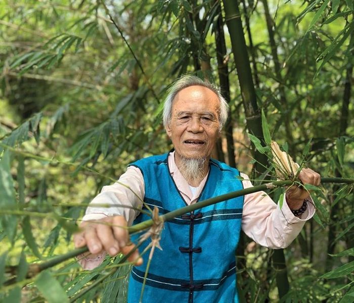  Già Nguyễn Văn Cần chỉ cách chọn a bung để chế tác terel.