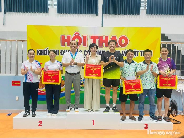 Báo và Phát thanh - Truyền hình Huế giành giải Nhất toàn đoàn tại Hội thao.