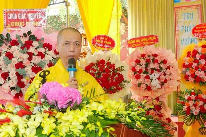 Thượng tọa Thích Thanh Bảo công bố quyết định bổ nhiệm trụ trì chùa Đông Phước