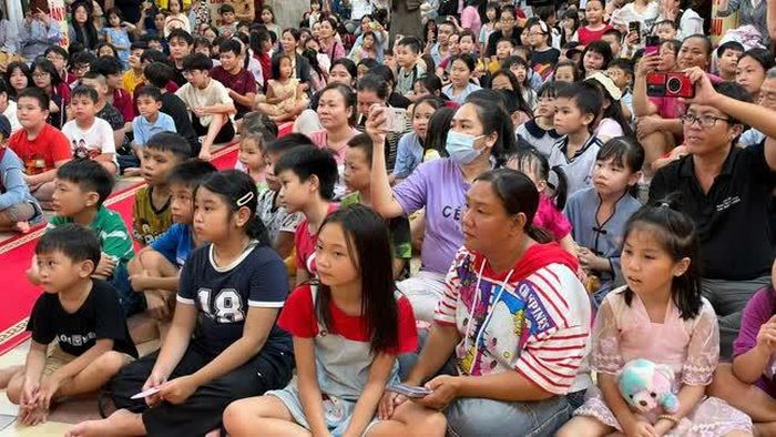 Các em thiếu nhi tham dự
