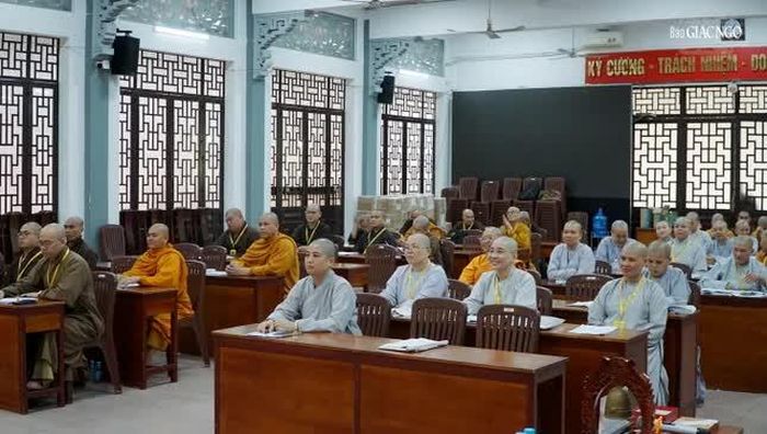 Tăng Ni giảng sinh Lớp Cao cấp giảng sinh thi tốt nghiệp diễn giảng