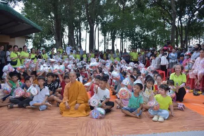 Tại tịnh xá Ngọc Sanh
