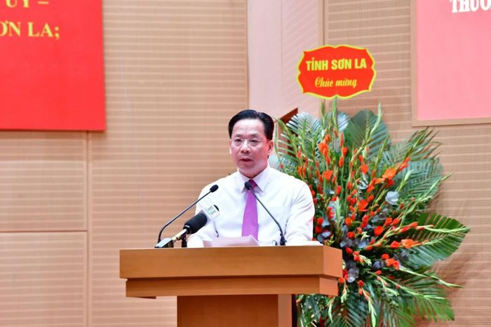Bí thư Tỉnh ủy Sơn La Hoàng Văn Nghiệm phát biểu.