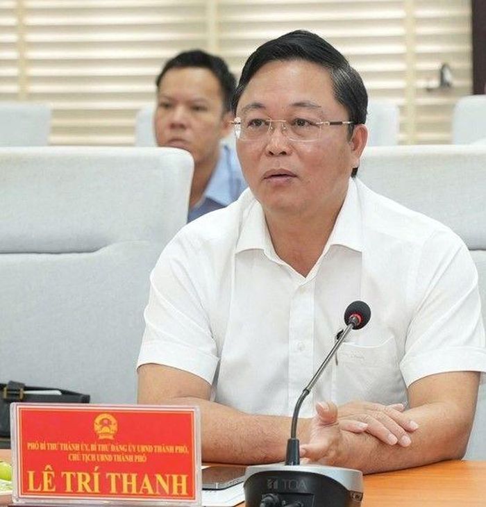 Chủ tịch UBND TP Huế Lê Trí Thanh gợi mở những những lợi thế riêng của Huế để Sun Group nghiên cứu, đầu tư.
