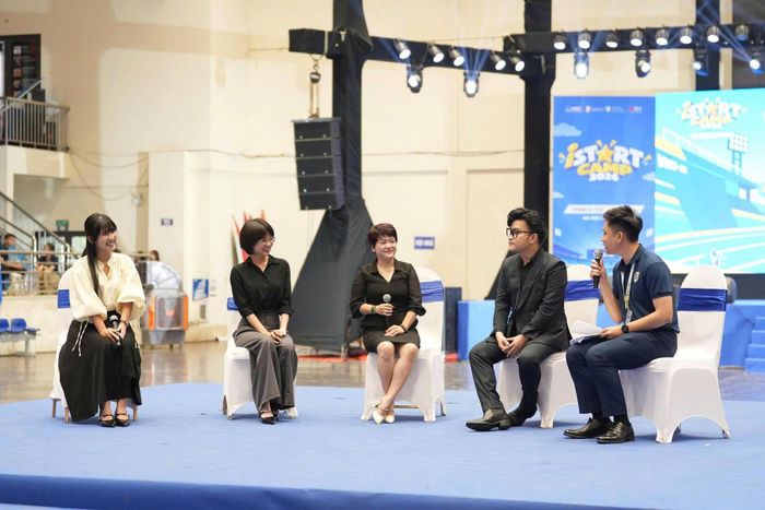 Các khách mời tham gia Istart Camp 2026