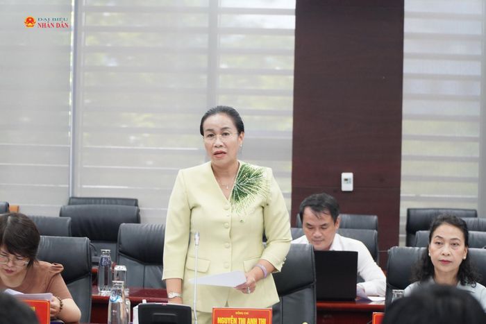 Phó Chủ tịch UBND thành phố Đà Nẵng Nguyễn Thị Anh Thi phát biểu tại buổi làm việc. Ảnh: TT