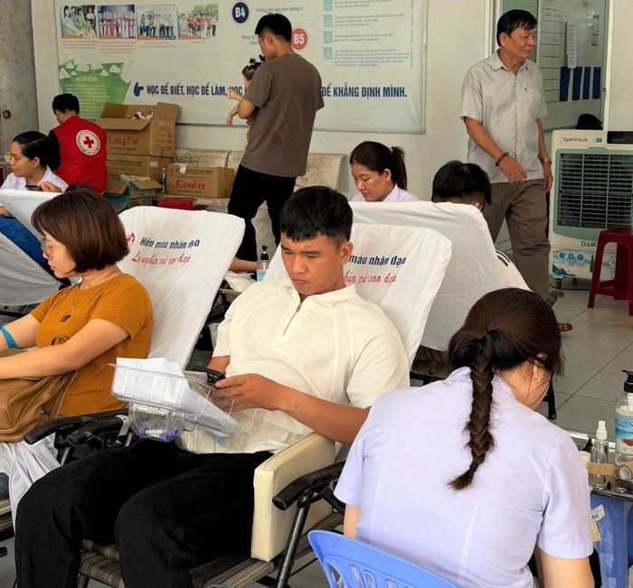 Lan tỏa thông điệp sẻ chia vì cộng đồng - "một giọt máu cho đi, một cuộc đời ở lại".