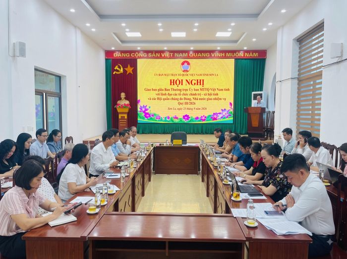 Giao ban giữa Ban Thường trực Ủy ban MTTQ Việt Nam tỉnh Sơn La với các tổ chức chính trị - xã hội và hội quần chúng quý III