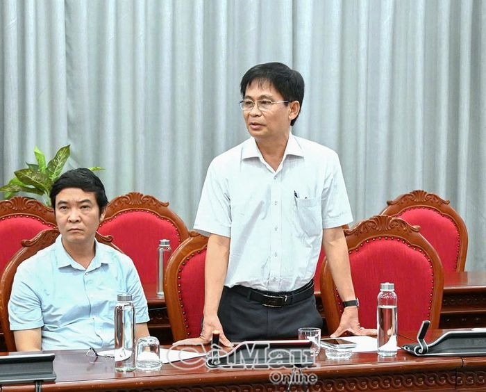 Ông Nguyễn Minh Hạnh, Giám đốc Trung tâm Quản lý, khai thác các công trình thuỷ lợi Cà Mau, cho biết đơn vị phối hợp với các địa phương bị ảnh hưởng triển khai giải pháp khắc phục, chủ động tiêu thoát nước.