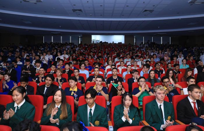 IOAA 2026 quy tụ 65 đội tuyển đến từ 64 quốc gia và vùng lãnh thổ, với gần 500 thành viên, trong đó có khoảng 320 học sinh, thí sinh - quy mô lớn nhất từ trước đến nay.