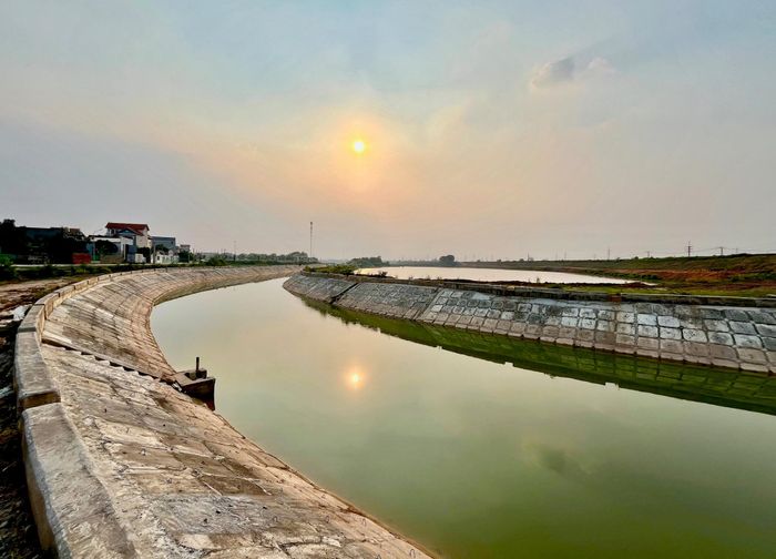 Ban Quản lý dự án đầu tư xây dựng hạ tầng kỹ thuật và nông nghiệp Hà Nội phấn đấu hoàn thành toàn bộ dự án trạm bơm Phương Trạch trong năm 2026.