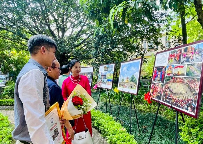 Các tác phẩm tại liên hoan. Ảnh: Đặng Thủy