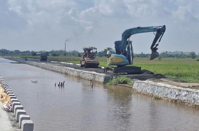 Các nhà thầu đang nỗ lực nâng cao sản lượng thi công, kịp thời giải ngân nguồn vốn theo quy định. Ảnh: PV