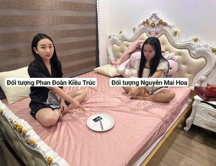Các đối tượng liên quan tại hiện trường. Ảnh: Công an TP Hà Nội