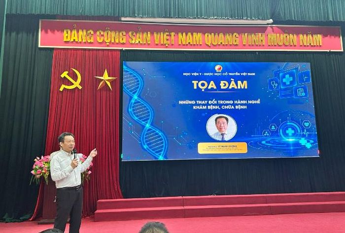 PGS.TS Lê Mạnh Cường, Phó Giám đốc Học viện, Giám đốc Bệnh viện Tuệ Tĩnh.