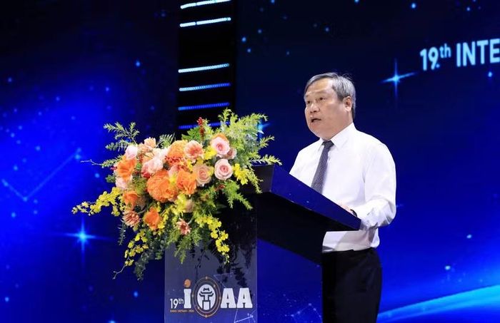 Chủ tịch UBND Thành phố Hà Nội Vũ Đại Thắng cho rằng việc đăng cai IOAA 2026 có ý nghĩa thiết thực đối với Hà Nội.