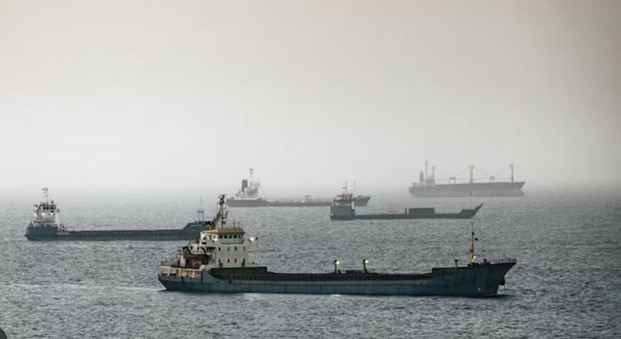 Reuters trước đó cho biết, Iran đã chuyển một đề xuất chấm dứt giao tranh tới Mỹ thông qua các bên trung gian từ ngày 16/9.