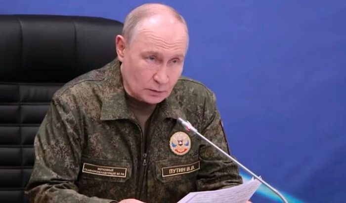 Tuyên bố mới của Tổng thống Putin vì vậy được đưa ra trong hai bối cảnh song song: