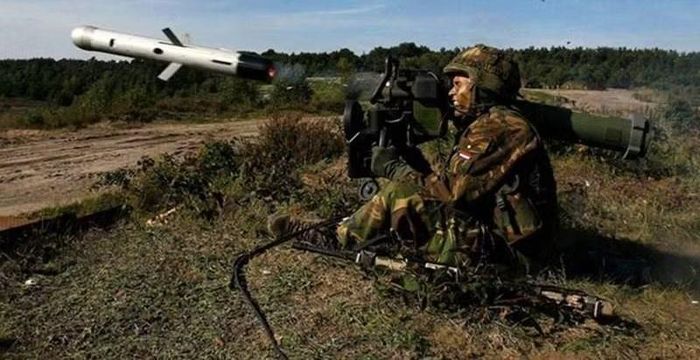 SPIKE SR là thành viên thuộc gia đình tên lửa SPIKE do tập đoàn Rafael Advanced Defense Systems của Israel phát triển.