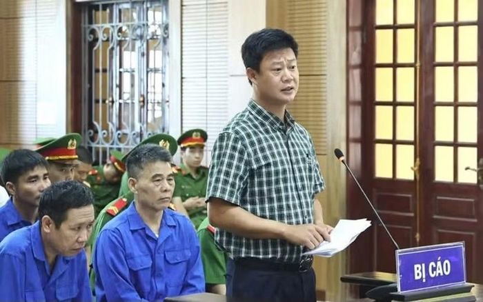 Bị cáo Đinh Tiến Hùng - cựu Phó Bí thư Tỉnh đoàn Yên Bái (cũ) tại phiên tòa được tuyên vô tội trước đây.