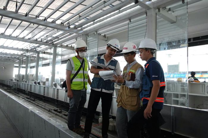 Theo cập nhật từ ACV, tính đến cuối tháng 9, gói thầu 5.10 đã đạt hơn 77% giá trị hợp đồng. Trong đó, phần xây dựng và hoàn thiện đạt khoảng 83%, hệ thống điện khoảng 94% và thiết bị nhà ga hơn 70%.