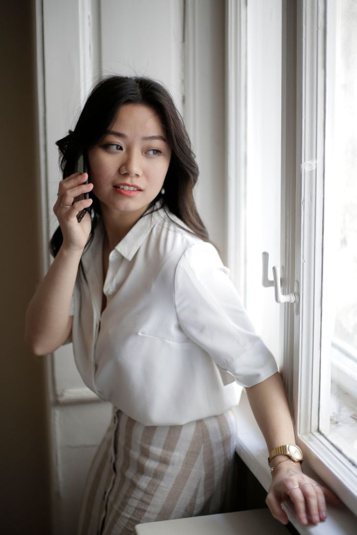 Công nghệ thay đổi khiến gọi điện không còn là cách liên lạc duy nhất, khi smartphone cho phép người trẻ nhắn tin, email và trò chuyện qua mạng xã hội. Ảnh: JESSICA TICOZZELLI/Pexels. 