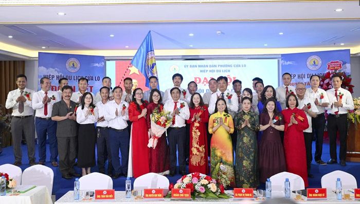 Ban Chấp hành Hiệp hội Du lịch Cửa Lò khoá I, nhiệm kỳ 2026-2031 nhận nhiệm vụ