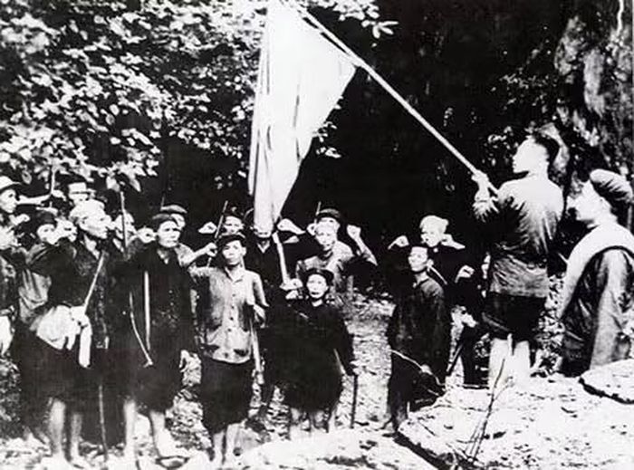 Du kích tham gia cuộc khởi nghĩa Bắc Sơn, tháng 9-1940. (Ảnh: Bảo tàng Khởi nghĩa Bắc Sơn)