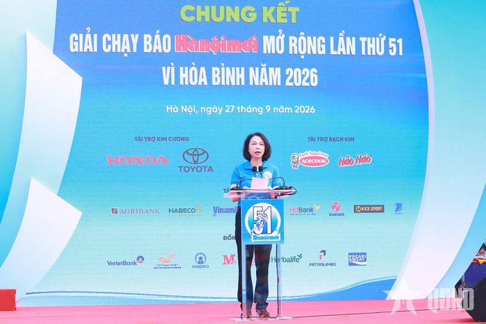  Đồng chí Vũ Thu Hà, Phó chủ tịch UBND TP Hà Nội phát biểu khai mạc. Ảnh: NGÂN HÀ 