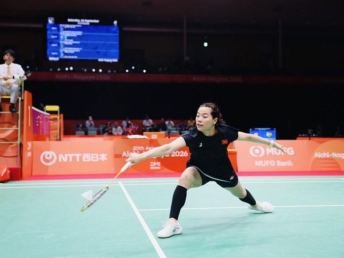 Tay vợt Nguyễn Thùy Linh tranh tài ở ASIAD 20. Ảnh: HẢI AN