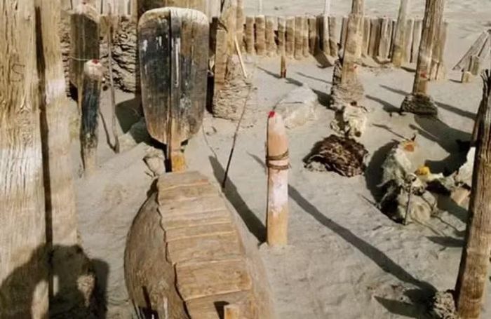 Các nghiên cứu về điều kiện môi trường cho thấy, khí hậu cực kỳ khô hạn của Tân Cương đóng vai trò quan trọng trong quá trình làm khô tự nhiên thi hài. Ảnh: @Sohu.