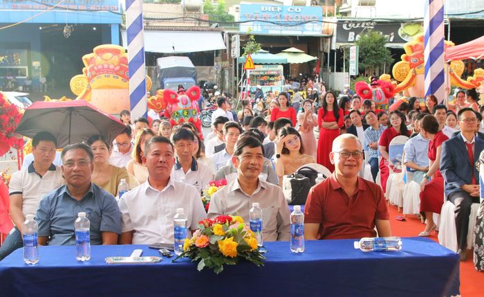 Đại biểu dự lễ khai trương. (Ảnh: TT)