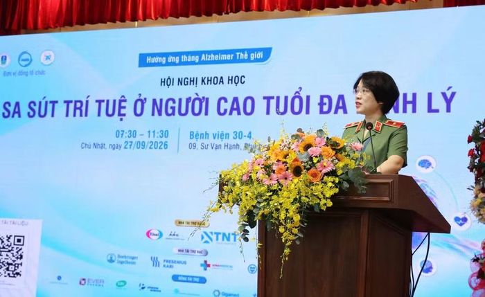Thiếu tướng Dương Thị Thu Hằng - Giám đốc Bệnh viện 30-4.