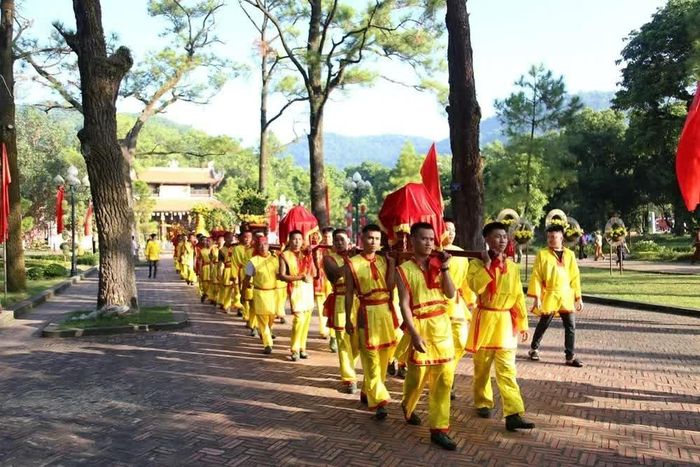 Nhiều nghi lễ được thực hiện tại Khu di tích Côn Sơn - Kiếp Bạc. (Nguồn: Báo Văn Hóa)
