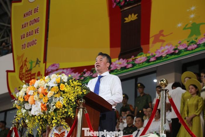 Ông Nguyễn Thế Mạnh, Chủ tịch UBND tỉnh Thái Nguyên phát biểu tại buổi lễ
