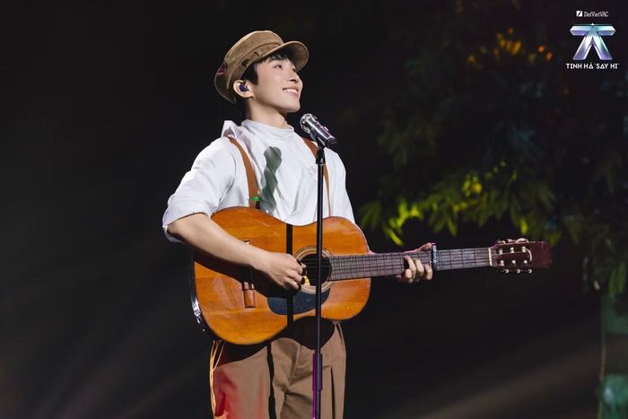  Sơn.K mở đầu loạt tiết mục solo bằng Cây cầu tình ái, kết hợp đàn, hát. Nam ca sĩ chọn giữ nét “sến” mà anh yêu thích trong âm nhạc. Trước giờ diễn, Sơn.K nhìn lại mục tiêu từng đặt ra khi tham gia chương trình. Từ mong muốn trở thành quán quân, anh dần nhận ra việc xác định con đường của chính mình quan trọng hơn cả danh hiệu quán quân. 