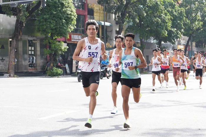 Lương Đức Phước của Đồng Nai giành chiến thắng ở nội dung nam nâng cao.
